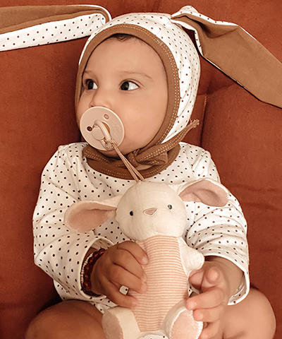 Bitzy Pal Natural Rubber Pacifier - Bunny